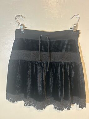 BCBGMaxAzria Black Velvet Lace-Trim Skater Skirt